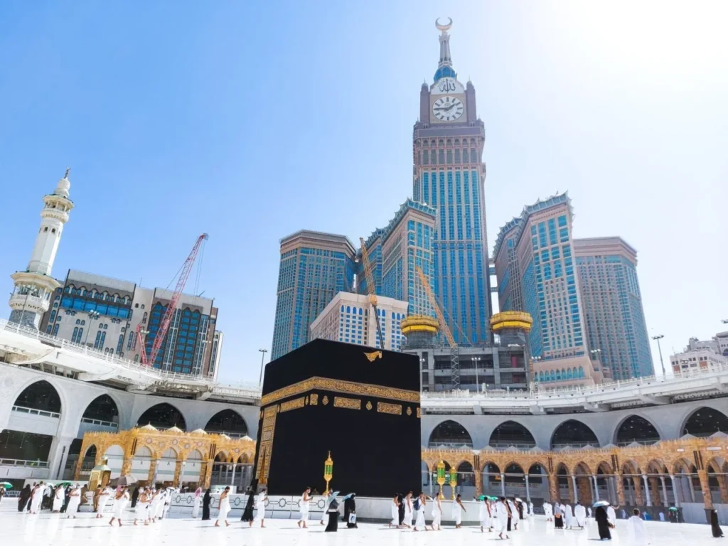 Best Umrah Packages for Working Professionals with Limited Leave