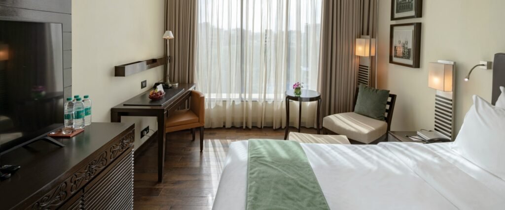 Accommodation in Andheri East-The Mirador