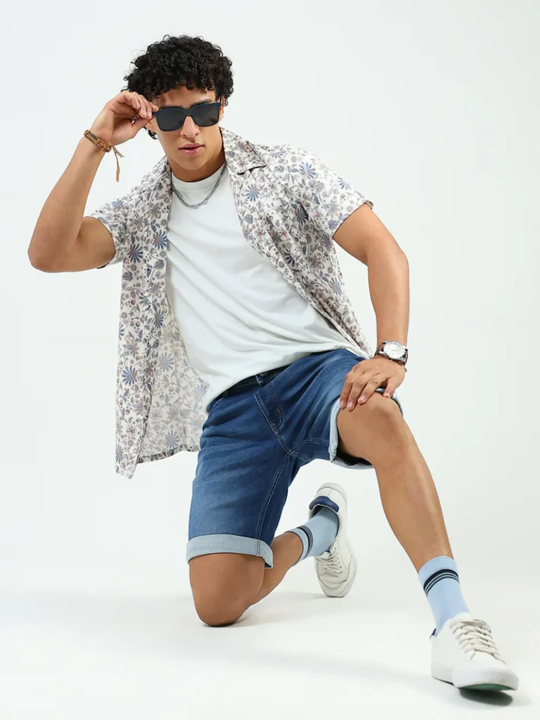 How to Style Men’s Cotton Shirts with Half Pants for Summer Fashion