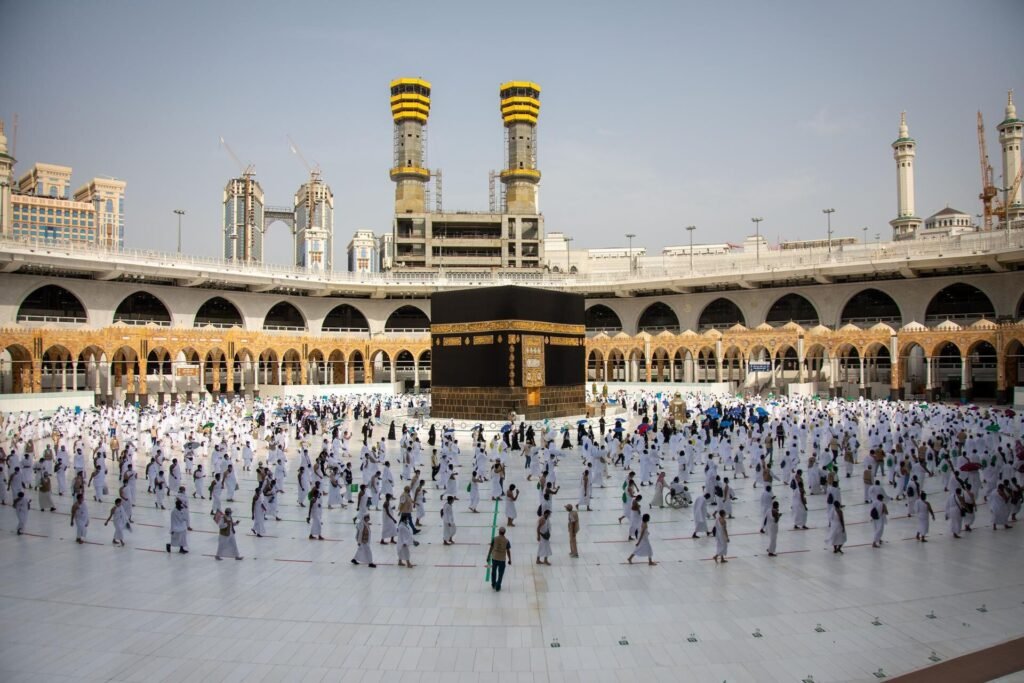 Hajj Umrah Package Offering Group Umrah Packages for Friends & Families