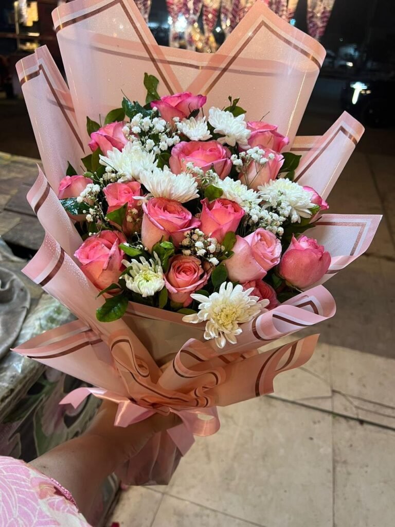 How Flower Shops in Karachi Are Redefining Modern Gifting Trends This Year