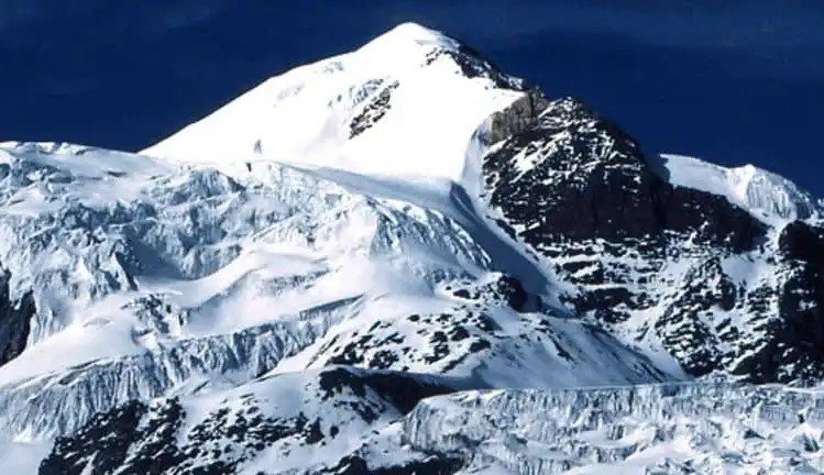 Chulu Peak Climbing in Nepal