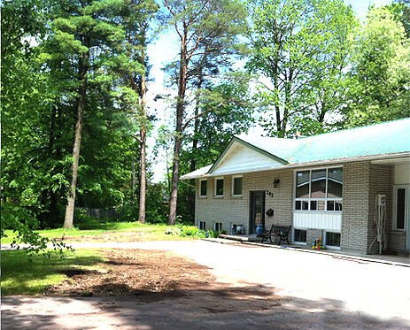 Emergency Tree Service Available 24/7 for Storm Damage and Hazardous Trees Emergency tree service