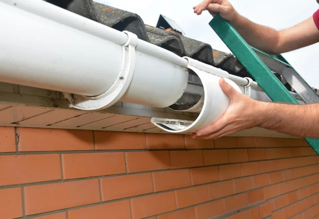 Gutter Companies in Center Point, IA: What Homeowners Should Look for Before Hiring
